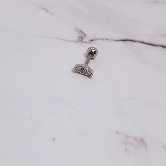 1PC (Clear Silver)On Trend Marquise Crystal Helix Earring Cartilage Piercing - Picture 3 of 4